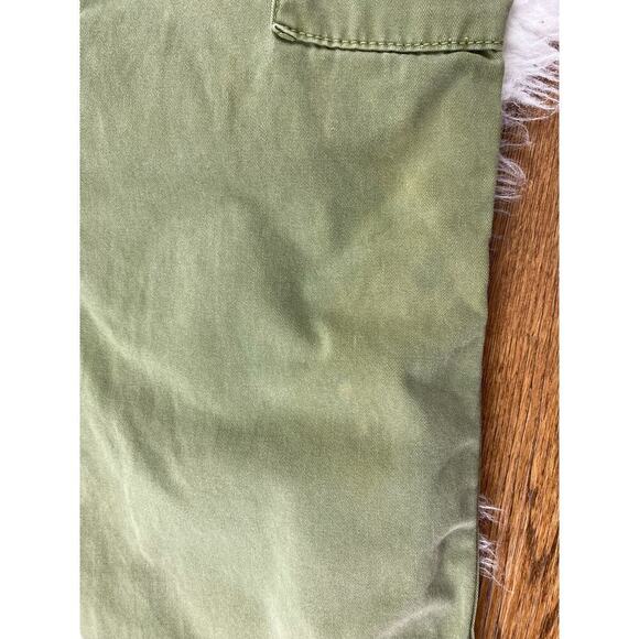 Zara Women's Size 4 Green Straight Leg Cargo Raw Hem Crop Pants - Picture 3 of 4